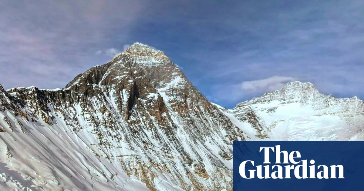 Melbourne Teen Bianca Adler Becomes Youngest Australian to Summit Everest