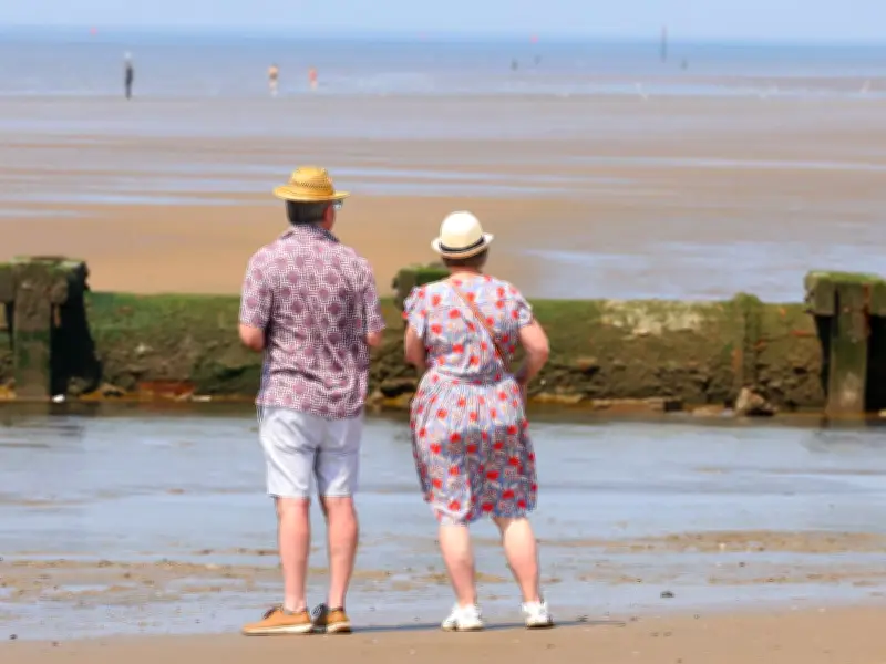 Merseyside Bakes on Hottest June Day as Heatwave Continues