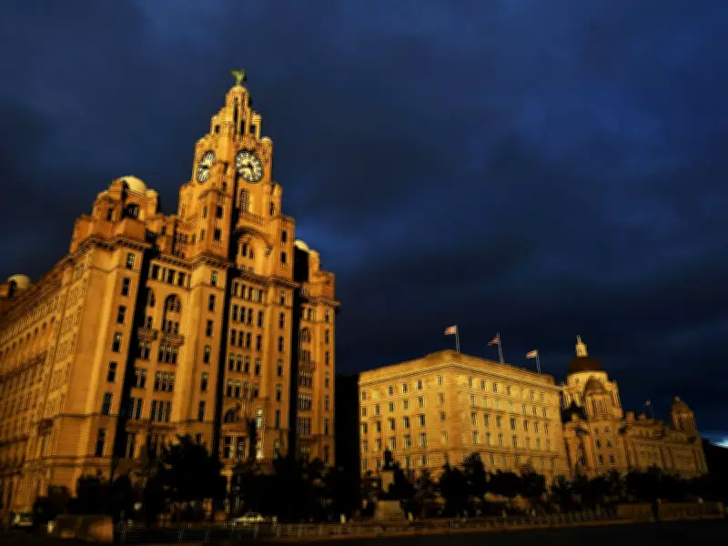 Merseyside Thunderstorm Wakes Residents with Loud Explosions