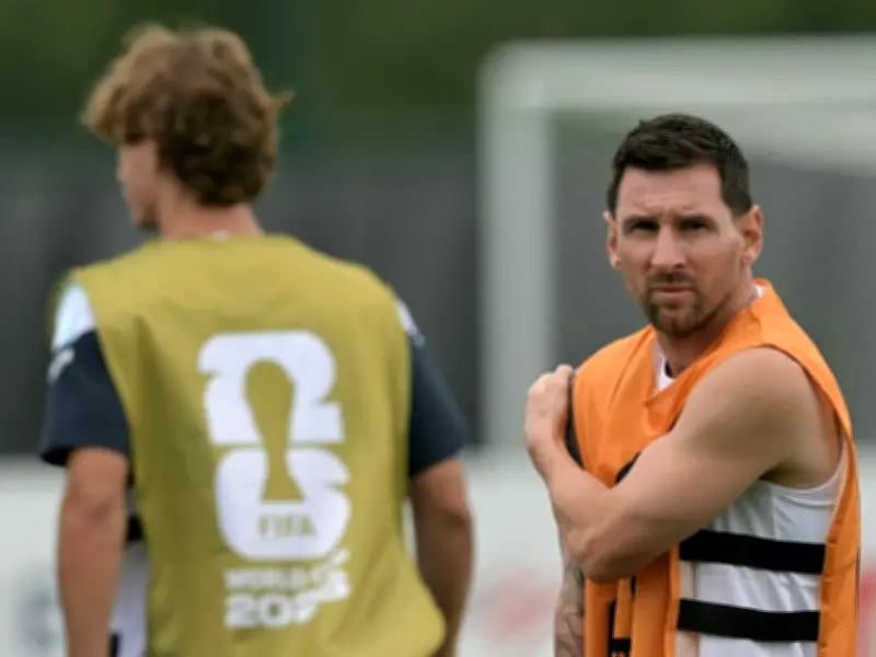 Messi to Start on Bench for Argentina's Final Group Game Against Jordan