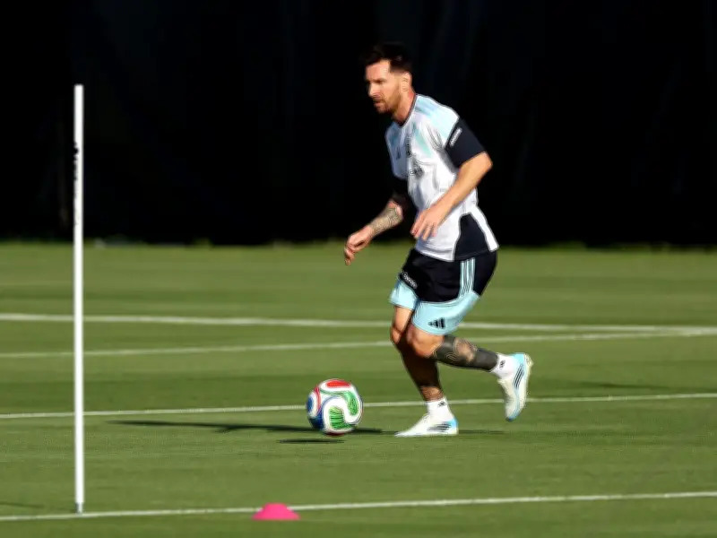 Messi's Argentina Beats England to Best Training Camp in Kansas City
