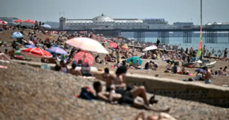 Met Office Expert Reveals Best UK Spot to Escape 30C Heatwave This Weekend