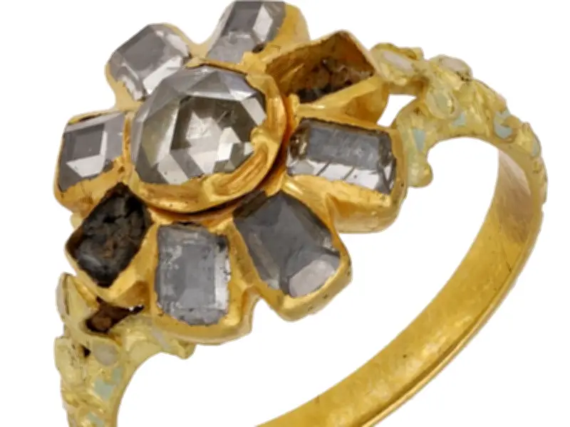 Metal detectorist finds £20,000 Tudor ring in a field