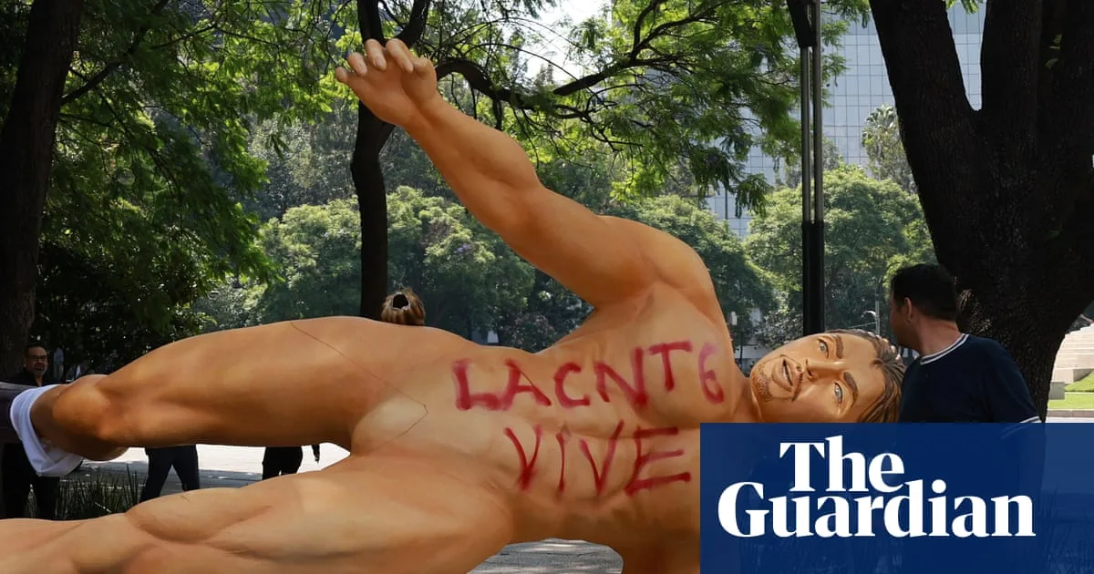 Mexican Teachers Vandalise World Cup Mannequins Ahead of Tournament