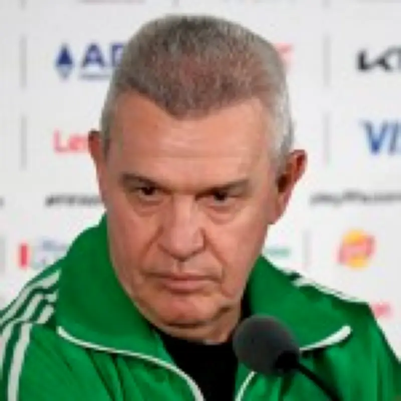Mexico boss Aguirre aims to break 94-year World Cup opening day curse
