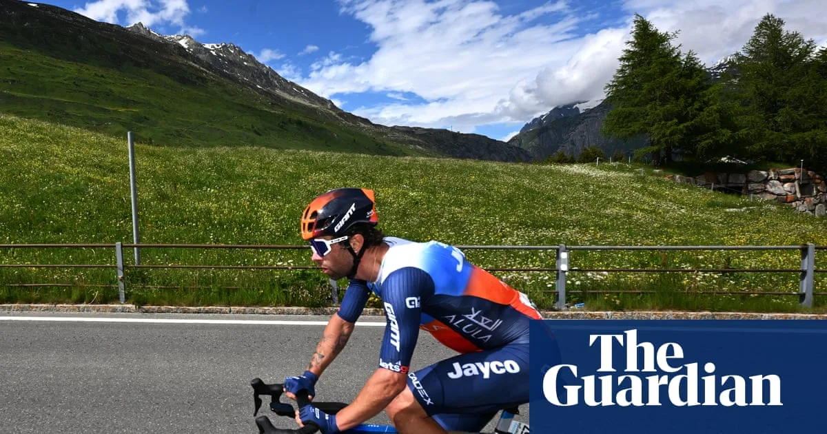 Australian Cyclist Michael Matthews Breaks Both Wrists in Training Crash