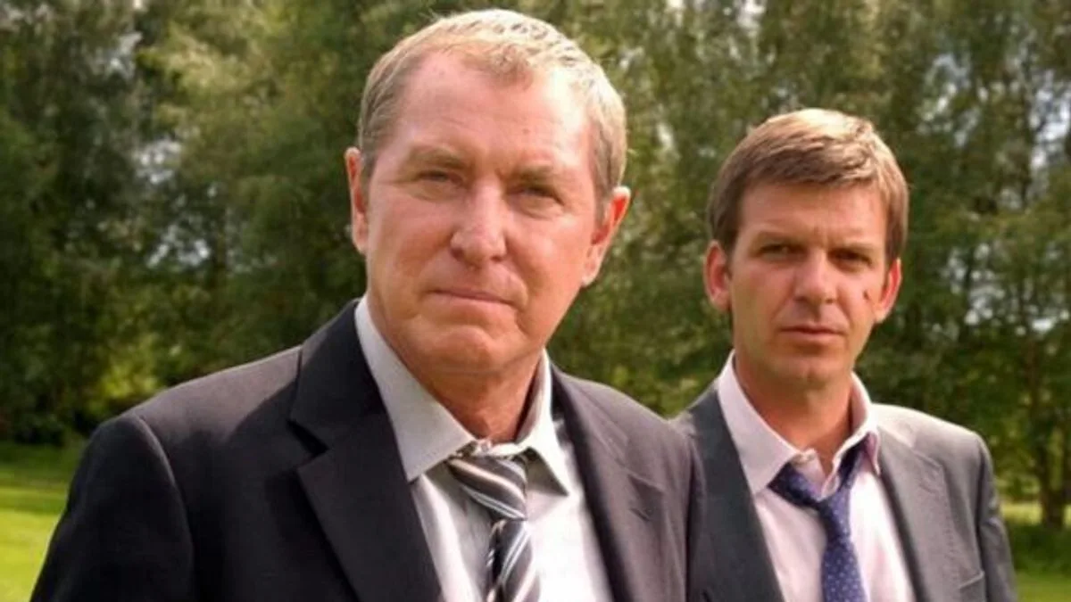 Midsomer Murders Star Jason Hughes Joins Death in Paradise Spin-Off Beyond Paradise