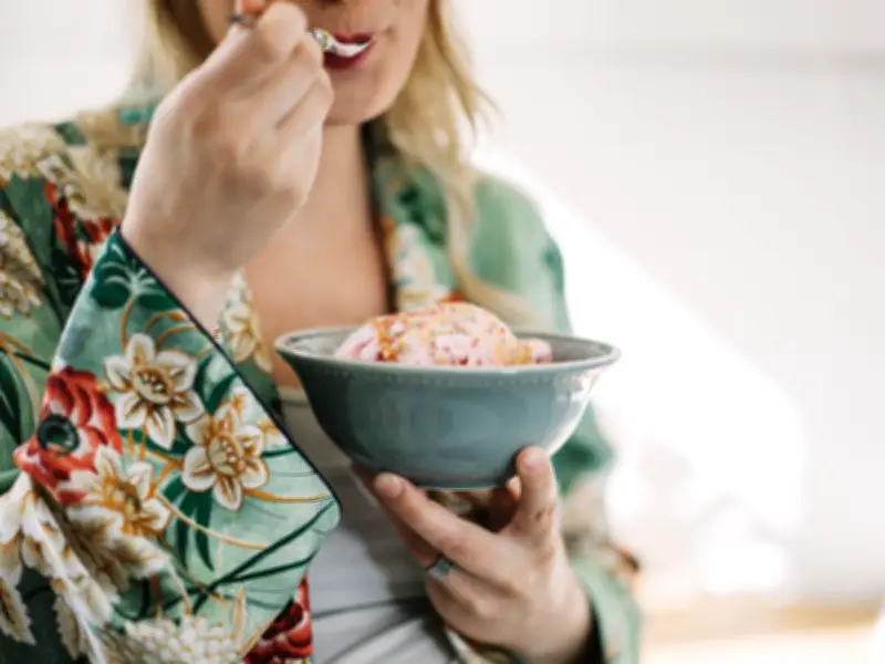 Mini £15 Gadget Makes Ice Cream Yummier and Cheaper Than Store in 25 Mins