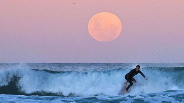 Moon Drifting Away from Earth Each Year, Making Days Longer