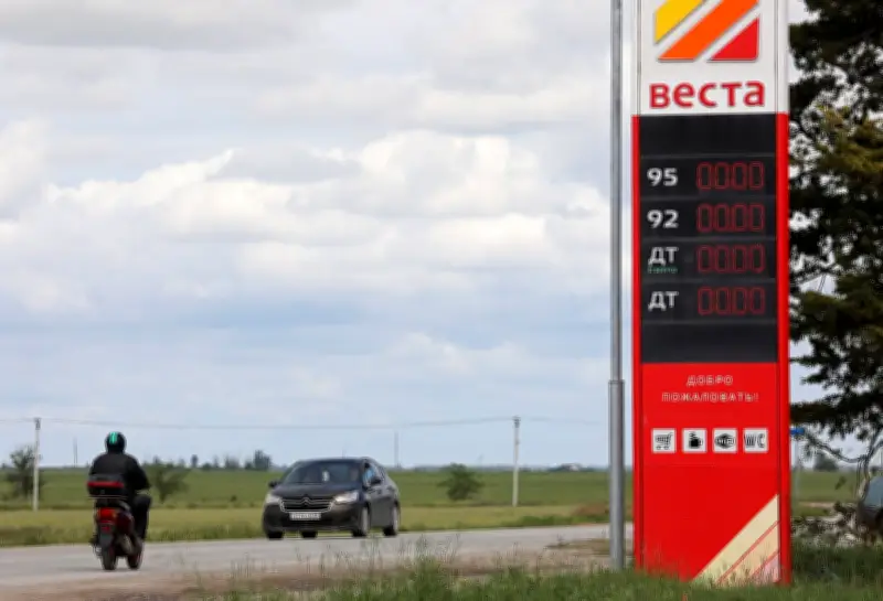 Moped Ban in Crimea Amid Fuel Crisis as Ukraine Intensifies Drone Attacks