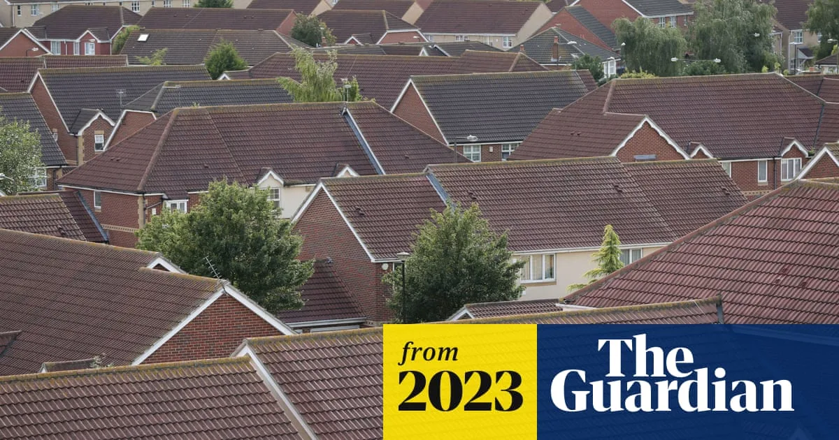 Bank of England Warns 1 Million Homeowners Face £500 Monthly Mortgage Hike by 2026