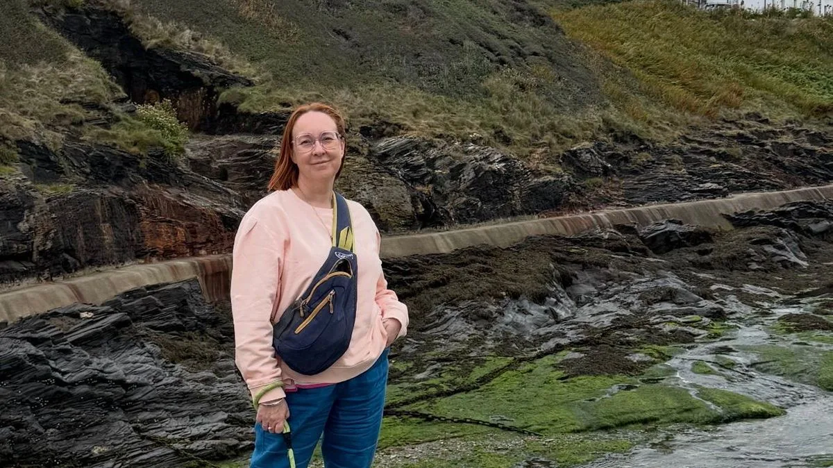 Mother Clears £40k Secret Debt in One Year via Vintage Clothing