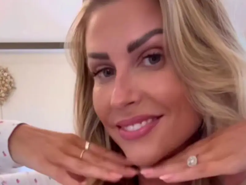 Mrs Hinch Opens Up About Weight Struggles and Grief After Father's Death