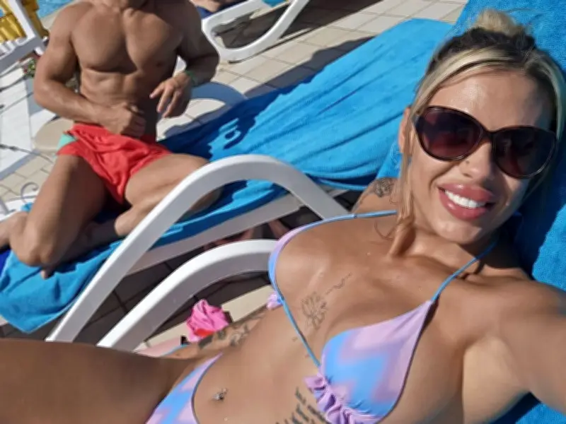 Mum, 29, Says Doctors in Egypt Wrongly Removed Her Appendix