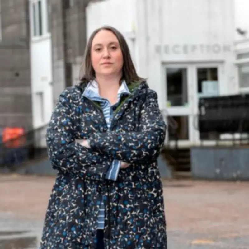 Mum's Terror as Masked Right-Wing Protesters Swarm Car and Hurl Abuse in Falkirk