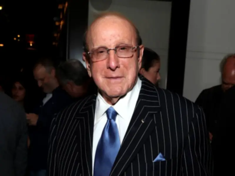Music Legend Clive Davis, Discoverer of Bruce Springsteen, Dies at 94
