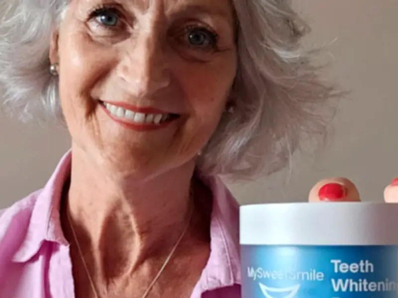 MySweetSmile Sale: £11 Teeth Whitener Boosts Confidence for Mature Shoppers