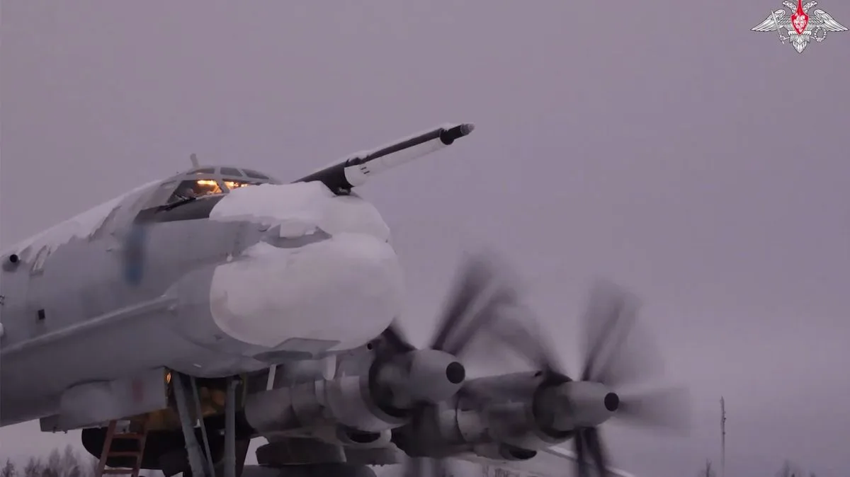 NATO Scrambles Jets as Russian Bombers Approach UK on Christmas
