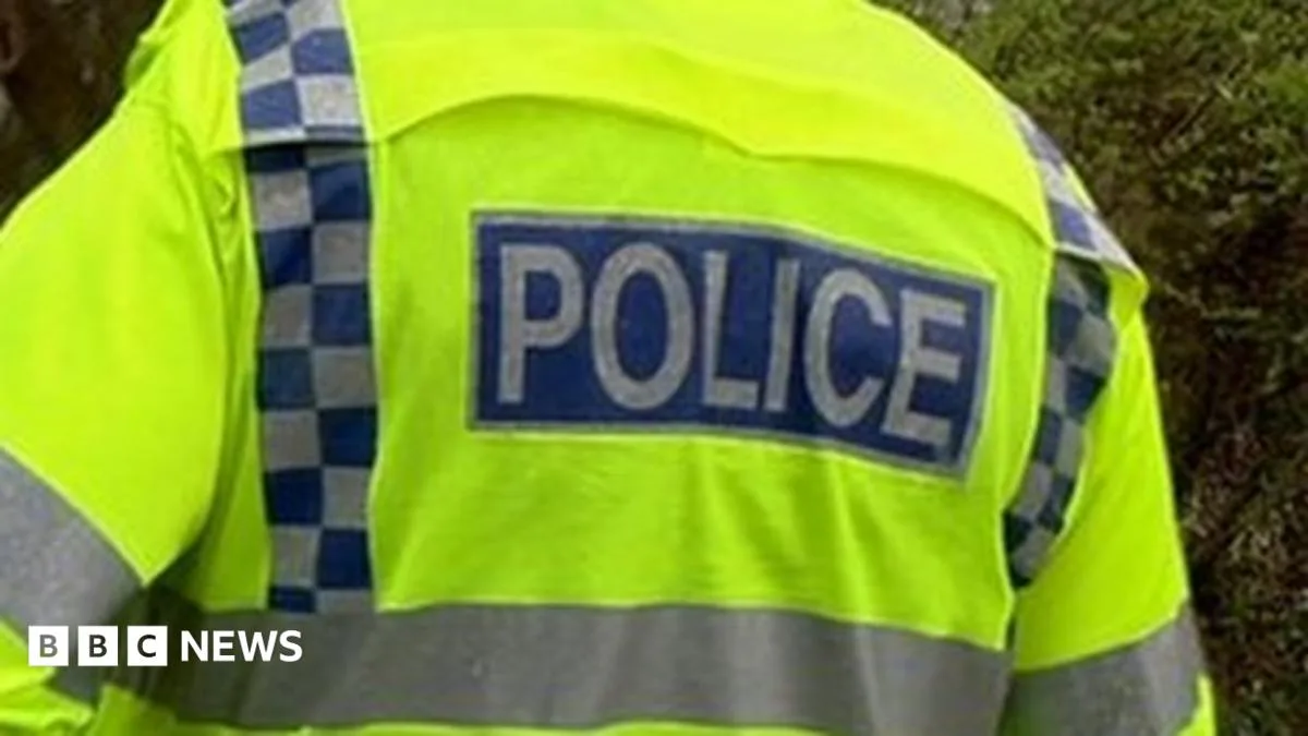 Neighbour Feud Leads To Police Standoff In Leicestershire