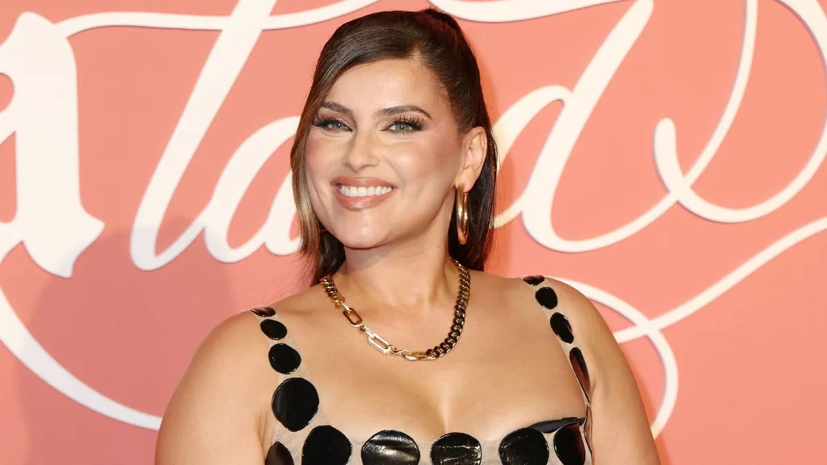 Nelly Furtado Stuns in Miniskirt at Superbloom Festival