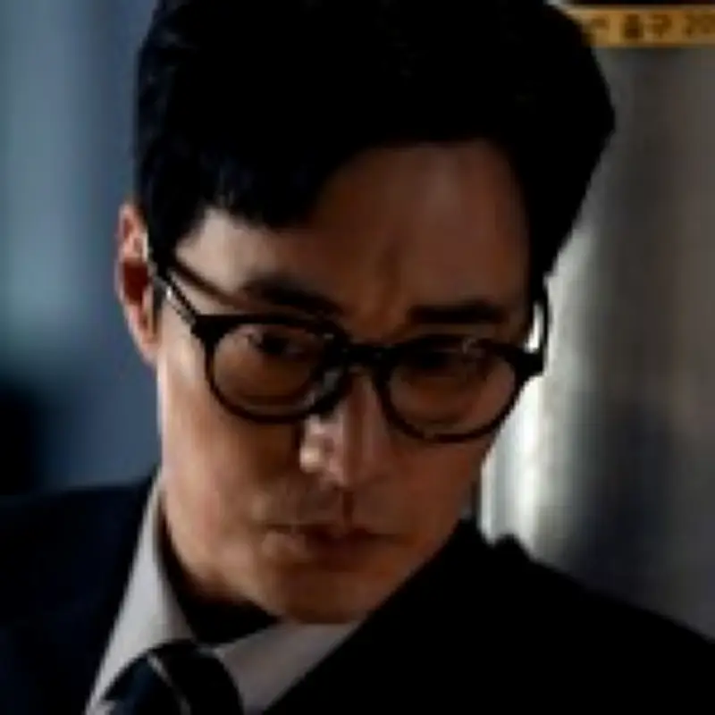 Netflix Fans Hooked on Korean Spy Thriller Agent Kim Reactivated