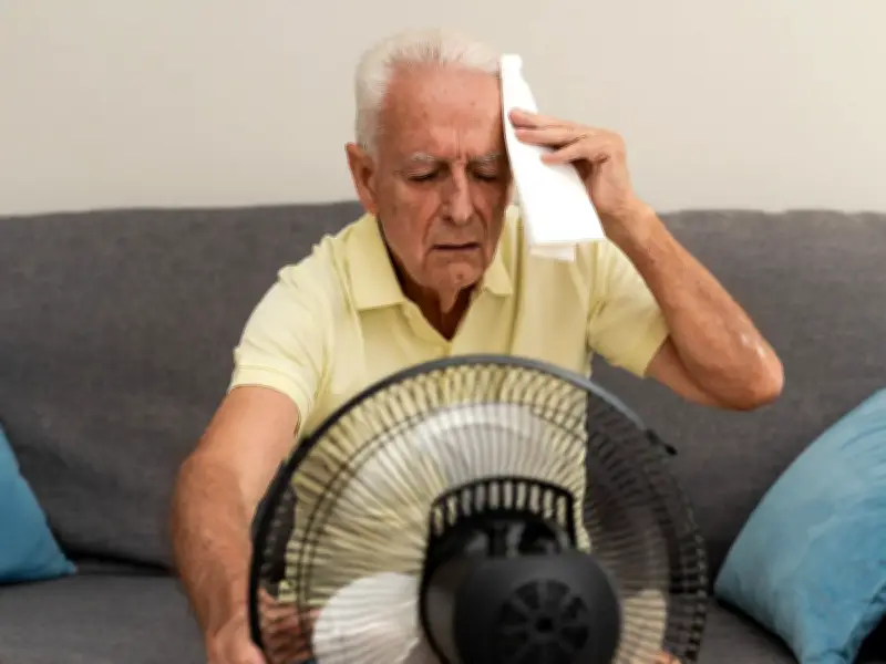 NHS 30-Minute Heatstroke Rule: When to Call 999 in UK Heatwave