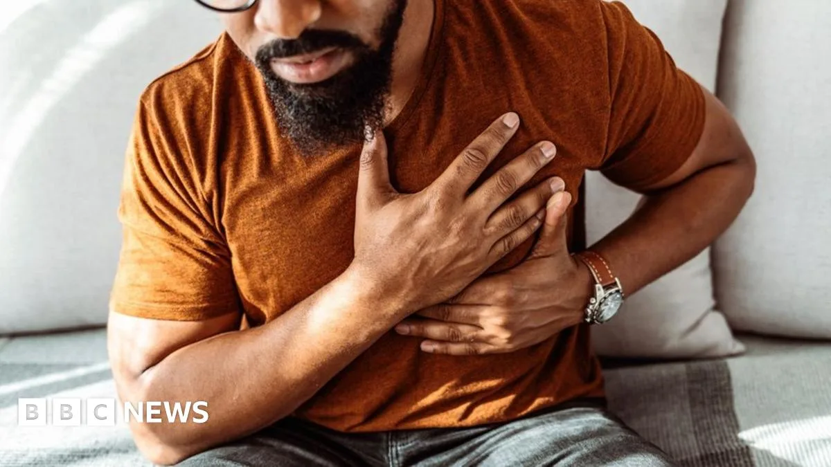 NHS Urges Public to Recognise Early Heart Attack Symptoms and Call 999