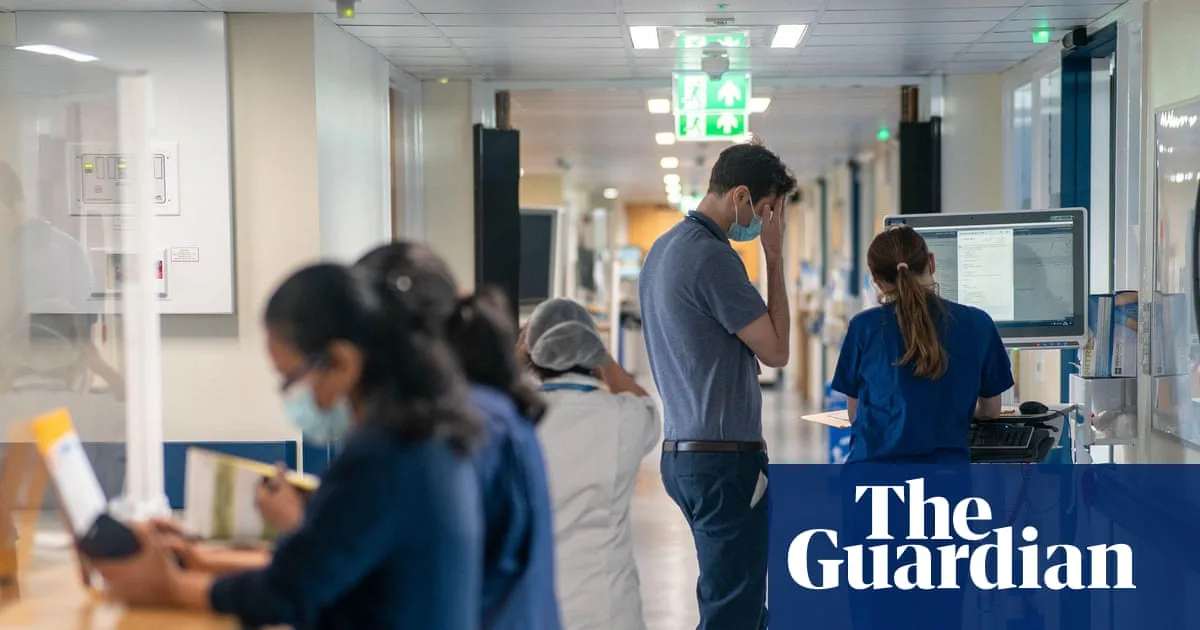 NHS to Restrict Political Symbols on Uniforms After Antisemitism Review