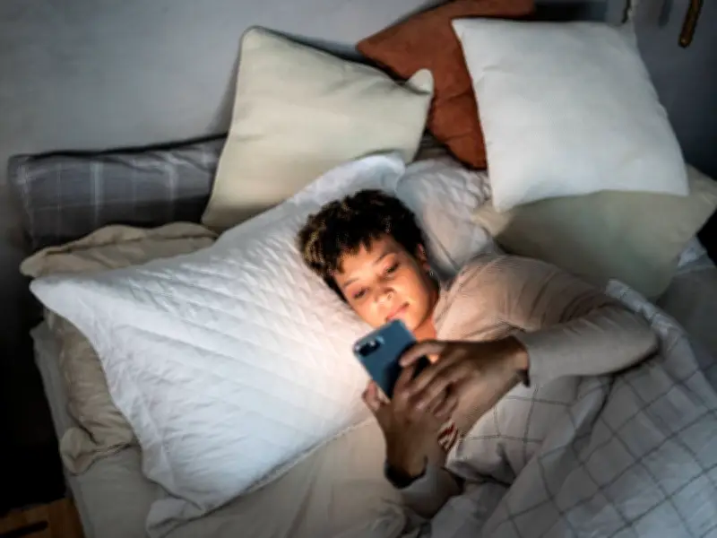NHS GP Warns Morning Phone Habit Causes 'More Stress'