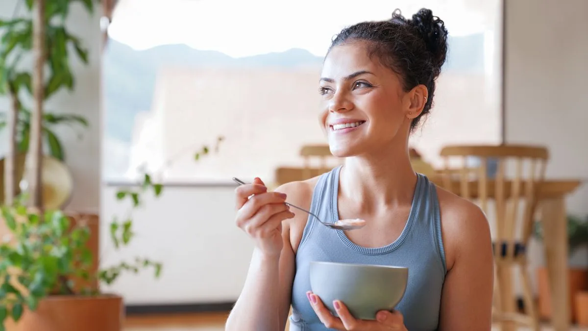 NHS GP Endorses 'Lazy Girl Breakfast' Trend for Busy Mornings