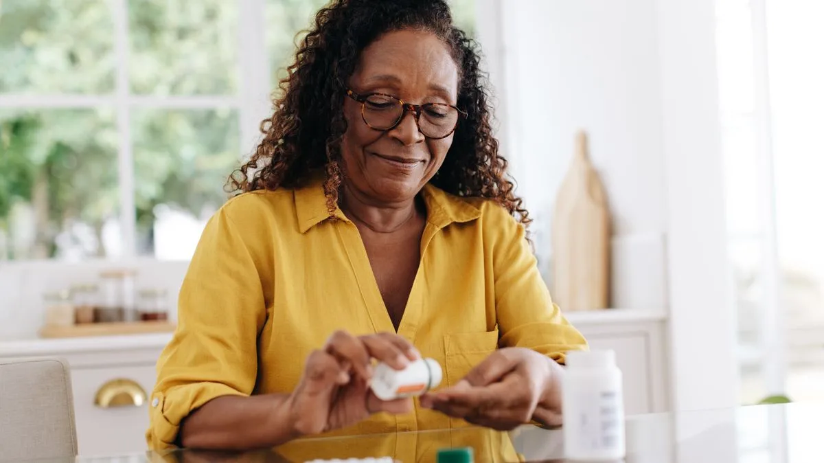 NHS Issues Rosuvastatin Warning: Stop Taking If You Have These Symptoms