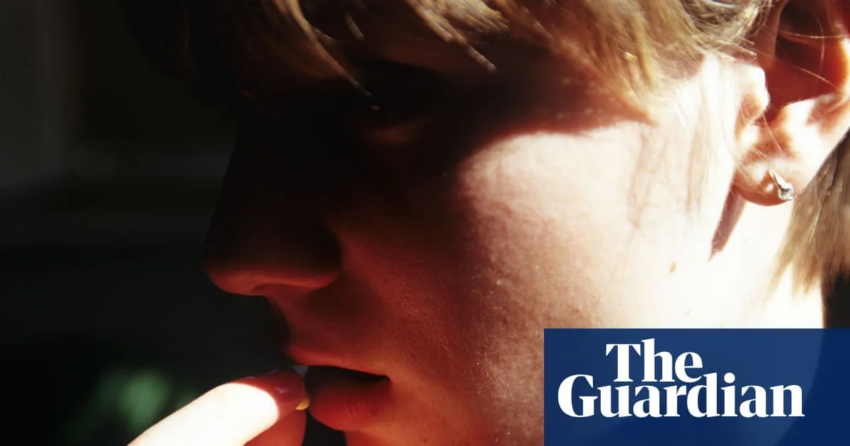 NHS halts new hormone referrals for under-18s after evidence review