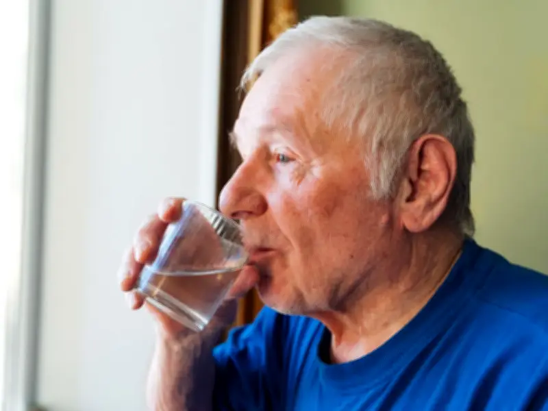 NHS Urges Amlodipine Users to Call 111 for Pancreatitis Symptoms
