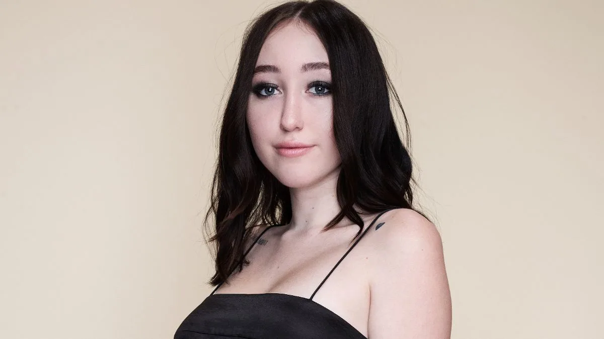 Noah Cyrus Sparks Surgery Speculation After Hannah Montana Special
