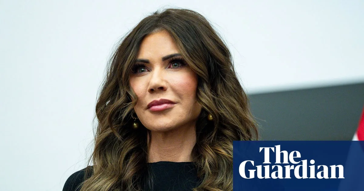 Noem Backtracks on ICE Pepper Spray Denial Amid Minneapolis Tensions