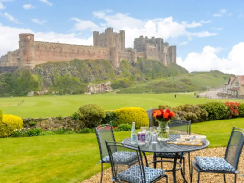 Northumberland Holiday Apartment with Stunning Castle Views