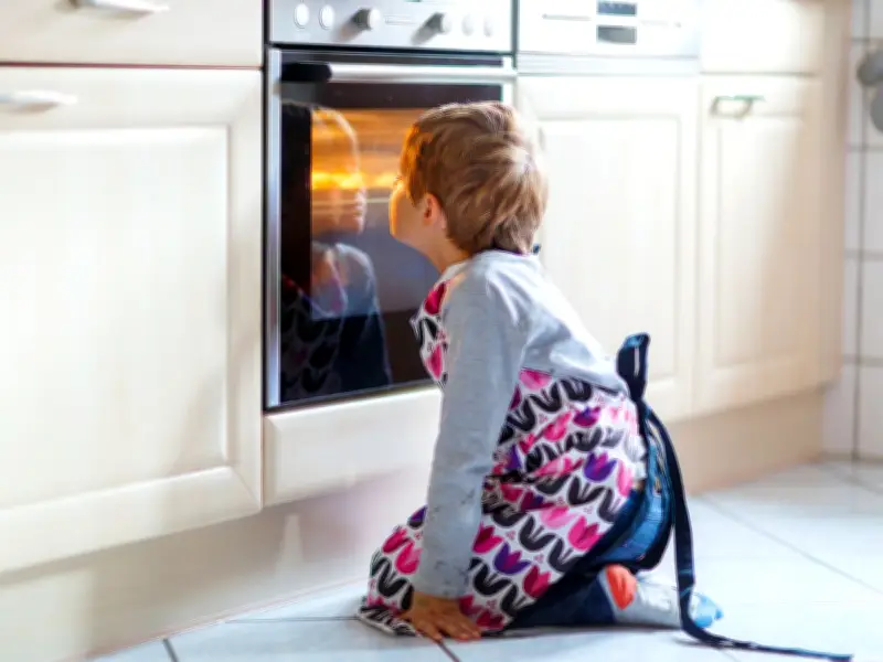 NSPCC Reports 202 Referrals for Children Left Home Alone in Wales