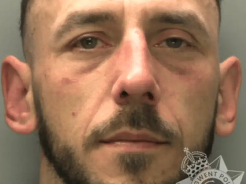 Off-duty officer chases down burglar in Newport city centre
