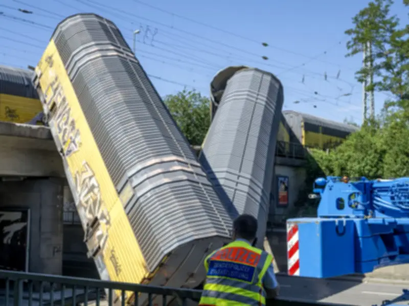 One Dead After Freight Train Crash on Bridge in Munich