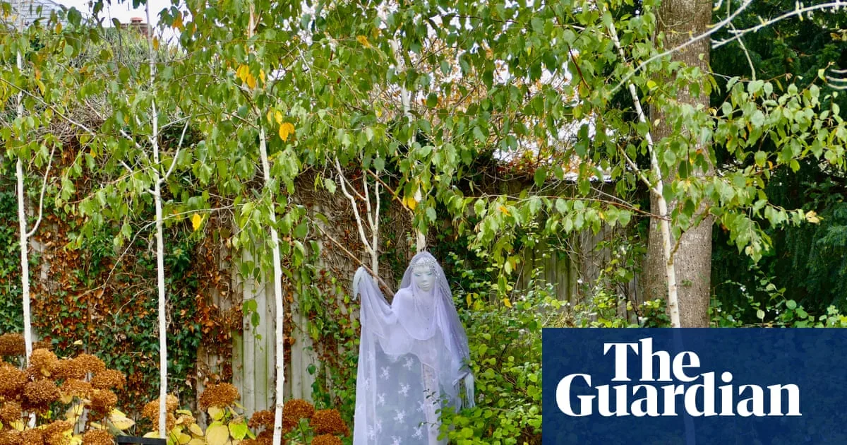 One Third of Britons Believe Ghosts Exist
