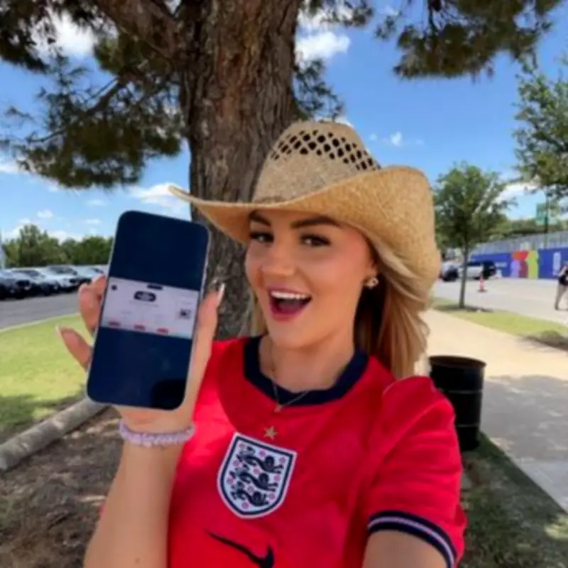 OnlyFans Star Skylar Skye Claims Ticket Scam After Flashing at World Cup Fan Zone