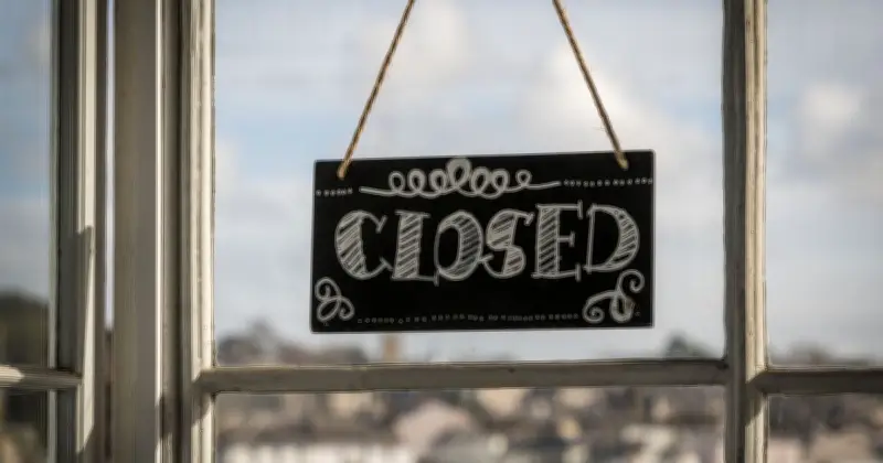 Original Blues Knitwear Brand Enters Liquidation After 41 Years