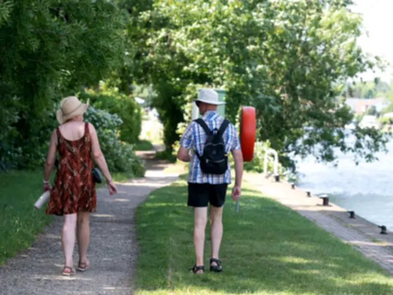 Over 600 UK Schools Close as Met Office Extends Heatwave Alert to 38C