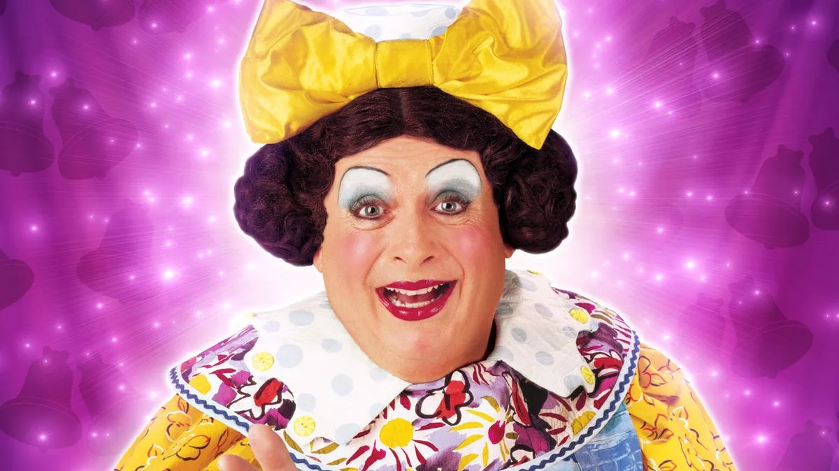 Alison Hammond Tops Panto Rich List with £195,000 Fee
