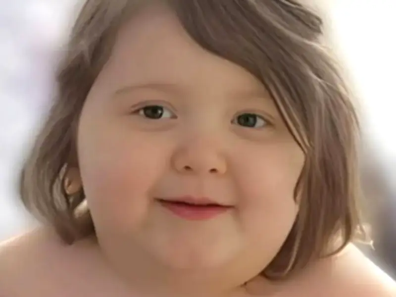 Parents Charged with Murder After 7-Year-Old Son Dies from Heart Failure Weighing 18 Stone
