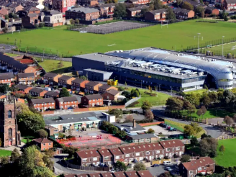 Parents Slam School for Punishing Pupils Wearing PE Kits in 28°C Heatwave