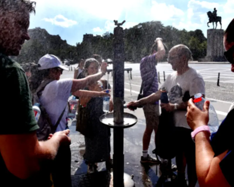 Paris Heatwave Measures: Lessons for Europe from France's Alert System