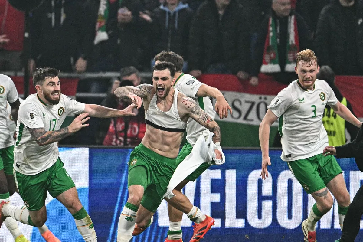 Parrott Hat Trick Sends Ireland To World Cup Play Off