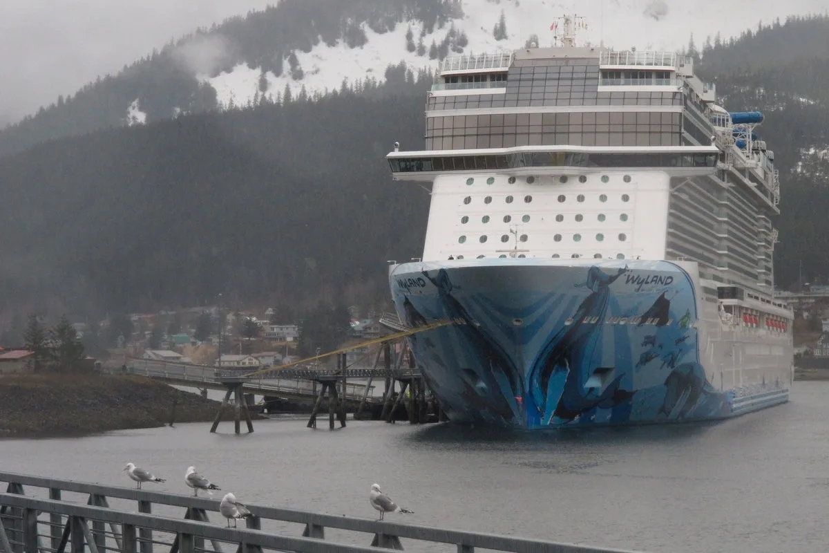 Cruise Passenger Dies After Fall on Alaskan Mountain Trail