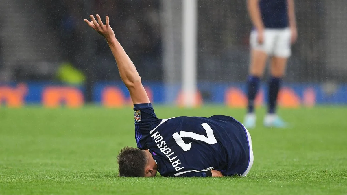 Nathan Patterson Returns to Everton for Scan After Scotland Injury